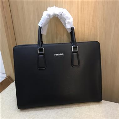 PRADA  2025新款男生時尚包包  尺寸：39-30-8CM