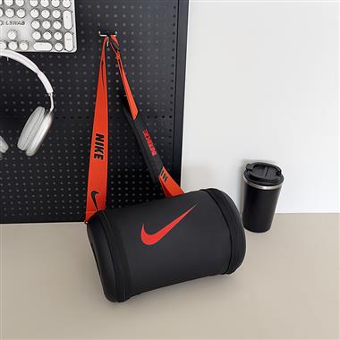 NIKE   2025新款時尚休閒包   