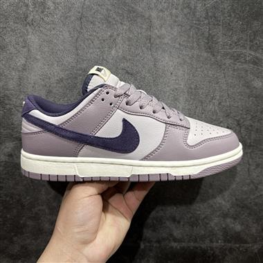 NIKE SB Dunk Low GS