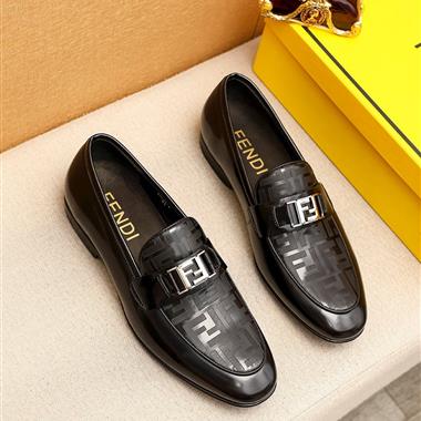 FENDI    2025新款男生休閒時尚鞋子
