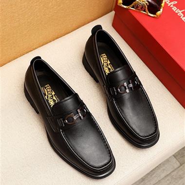 Ferragamo   2025新款男生休閒時尚鞋子
