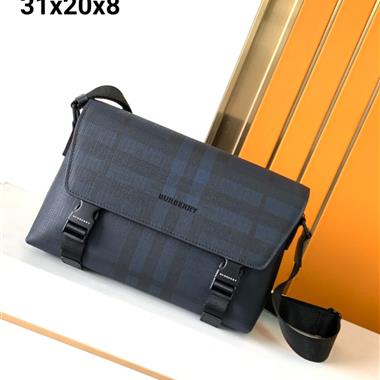 BURBERRY   2025新款男生時尚包包 尺寸：31x20x6CM