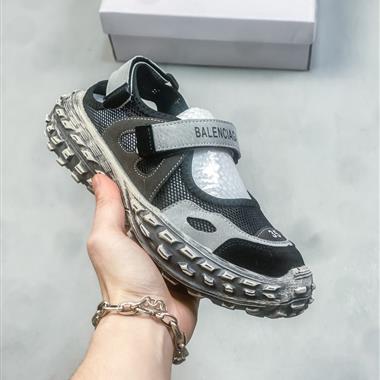 BALENCIAGA 榴蓮底涼鞋