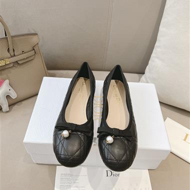 DIOR   2025新款女生休閒時尚鞋子