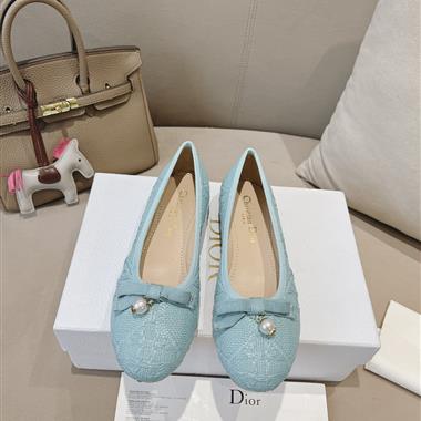 DIOR   2025新款女生休閒時尚鞋子