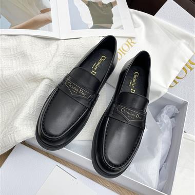 DIOR   2025新款女生休閒時尚鞋子