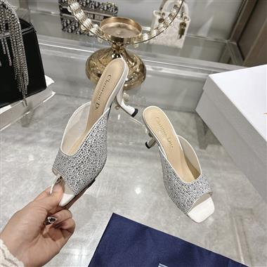 DIOR   2025新款女生休閒時尚鞋子