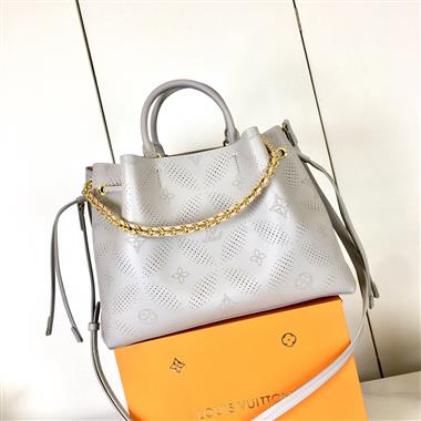 LOUIS VUITTON   2025新款女生時尚包包 尺寸：32*23*13CM
