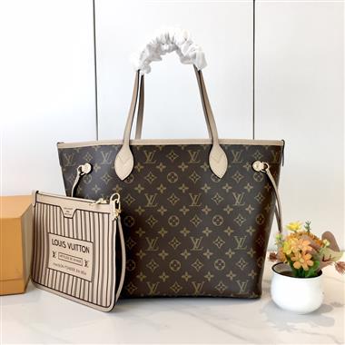 LOUIS VUITTON   2025新款女生時尚包包  尺寸：31 × 28 × 14CM