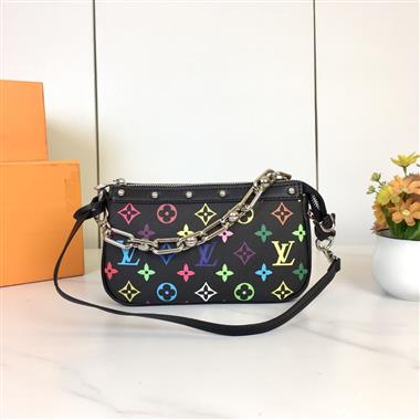 LOUIS VUITTON   2025新款女生時尚包包  尺寸：22x13x4CM