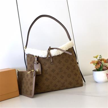 LOUIS VUITTON  2025新款女生時尚包包 尺寸：29×12×24CM