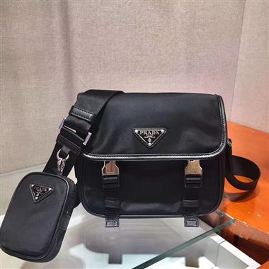 PRADA   2025新款男生時尚包包  尺寸：22*16*8.5CM