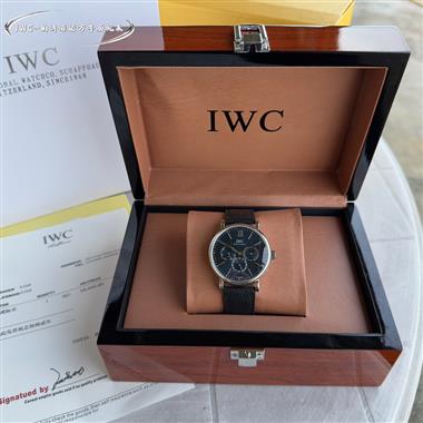 IWC   2025新款時尚休閒手錶 尺寸：40MM