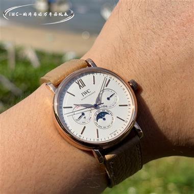 IWC   2025新款時尚休閒手錶 尺寸：40MM