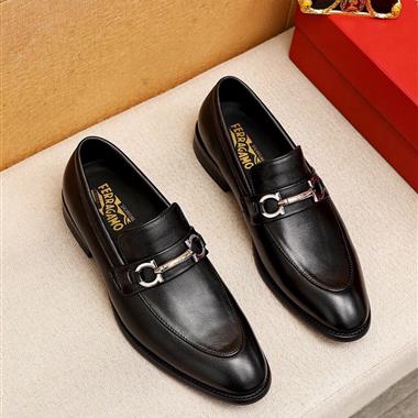Ferragamo   2025新款男生休閒時尚鞋子