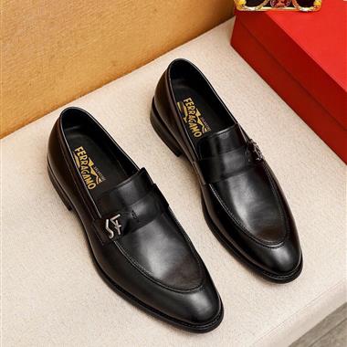 Ferragamo   2025新款男生休閒時尚鞋子