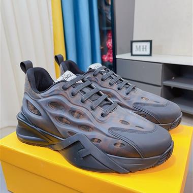 FENDI   2025新款男生休閒時尚鞋子
