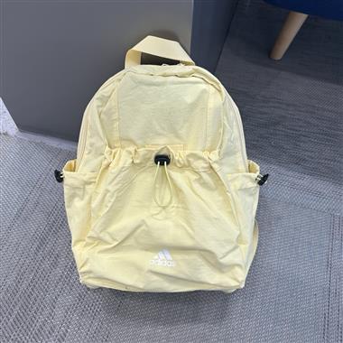Adidas  2025新款時尚休閒包   尺寸：26*14.5*37CM