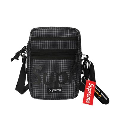 Supreme   2025新款時尚休閒包   尺寸：16*22*7CM