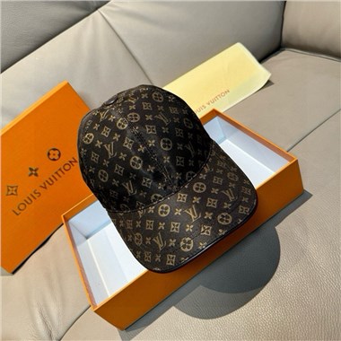 LOUISVUITTON  2025新款時尚帽子