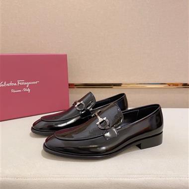 Ferragamo   2025新款男生休閒時尚鞋子
