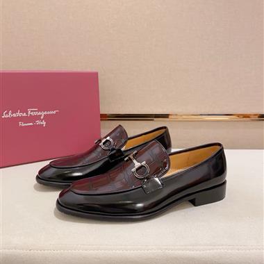 Ferragamo   2025新款男生休閒時尚鞋子