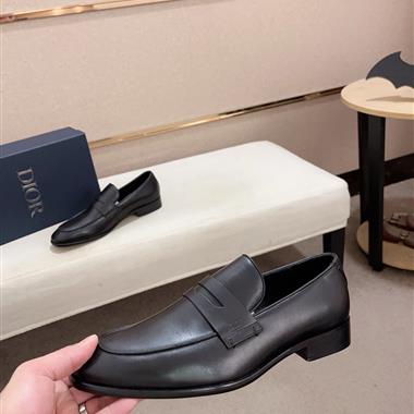 DIOR  2025新款男生休閒時尚鞋子