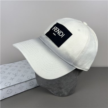 FENDI   2025新款時尚帽子