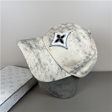 LOUISVUITTON  2025新款時尚帽子