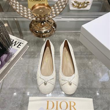 DIOR   2025新款女生休閒時尚鞋子