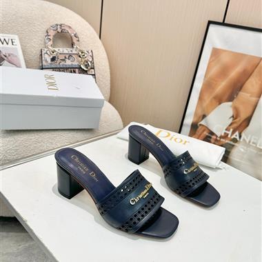 DIOR   2025新款女生休閒時尚鞋子
