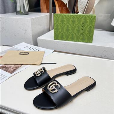 GUCCI   2025新款女生休閒時尚鞋子