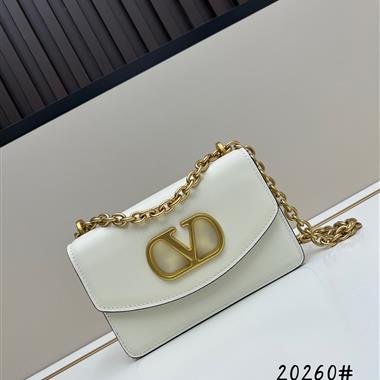 Valentino   2025新款女生時尚包包 尺寸：19*10*6CM