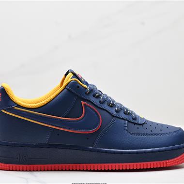 NIKE AIR FORCE 1‘07
