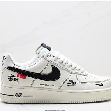 NIKE AIR FORCE 1‘07
