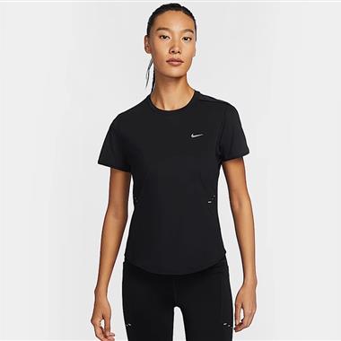 NIKE   2025夏季新款女生短袖T恤