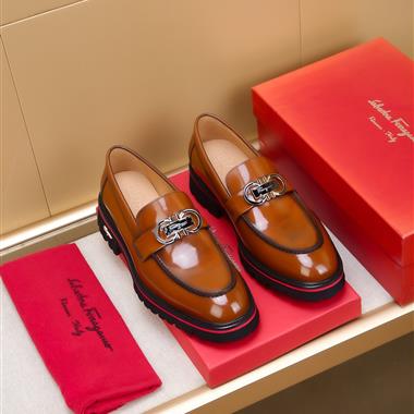 Ferragamo   2025新款男生休閒時尚鞋子