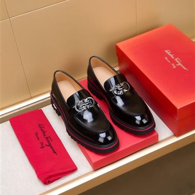 Ferragamo   2025新款男生休閒時尚鞋子