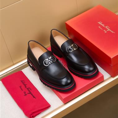 Ferragamo   2025新款男生休閒時尚鞋子
