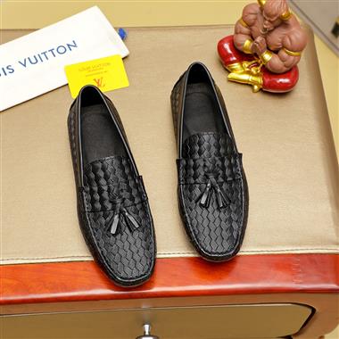 Louis Vuitton  2025新款男生休閒時尚鞋子