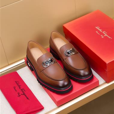 Ferragamo   2025新款男生休閒時尚鞋子
