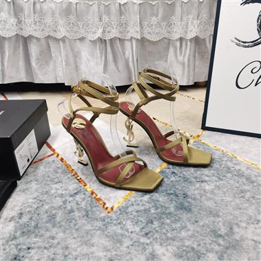 YSL  2025新款女生休閒時尚鞋子
