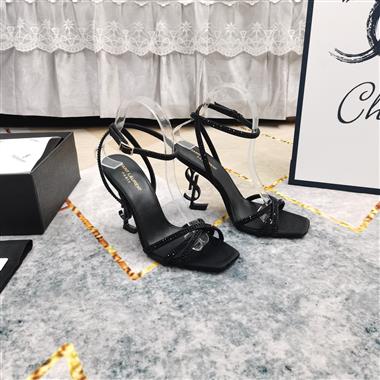 YSL  2025新款女生休閒時尚鞋子