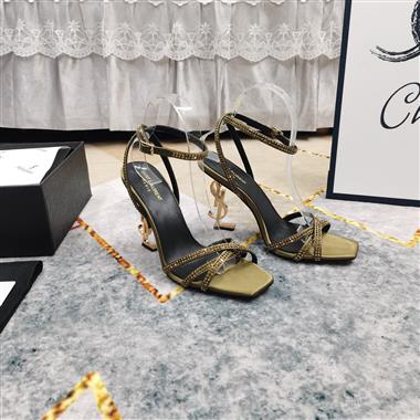 YSL  2025新款女生休閒時尚鞋子