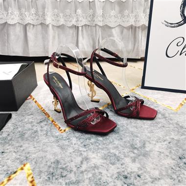 YSL  2025新款女生休閒時尚鞋子