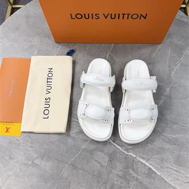 Louis Vuitton   2025新款女生休閒時尚鞋子