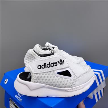 Adidas 兒童包頭涼鞋
