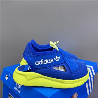 Adidas 兒童包頭涼鞋