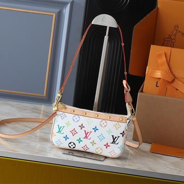 LOUIS VUITTON   2025新款女生時尚包包  尺寸：22*13*4CM