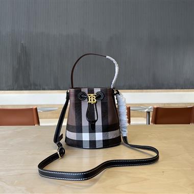 BURBERRY   2025新款女生時尚包包 